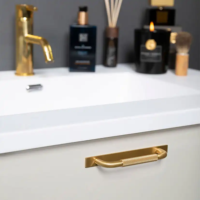 Handtag Beslag Design Helix med Bricka