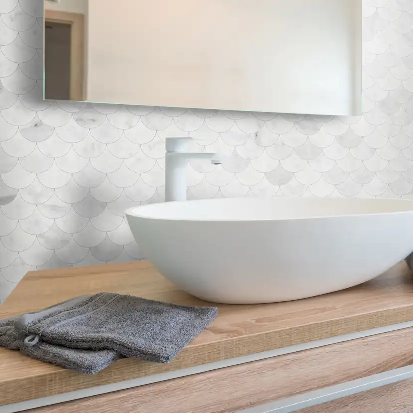 Marmor Arredo Carrara Fishtail Vit 5x7 cm Polerad