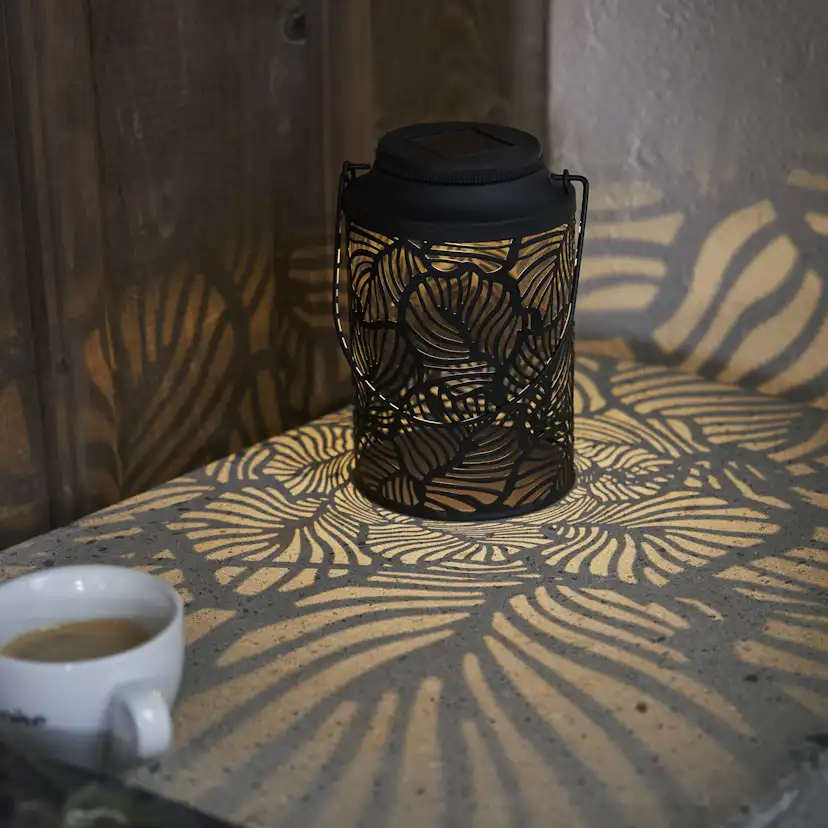 Solcellsdekoration Star Trading Svart Leafy