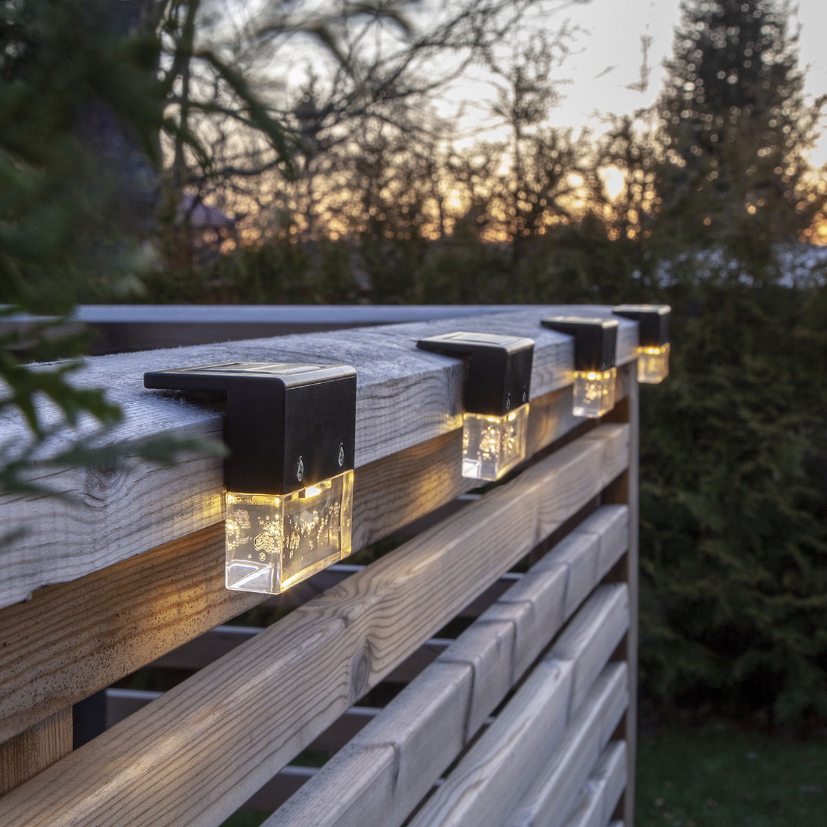 Solcellsbelysning Star Trading Vägglykta Bubbly Fence 4-pack LED