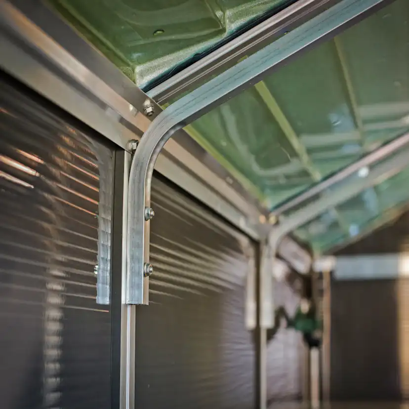 Skjul Canopia By Palram Rubicon 5,6 M2 Antracitgrå