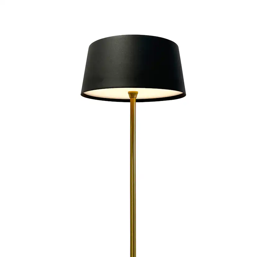 Golvlampa Dyberg Larsen Yoyo