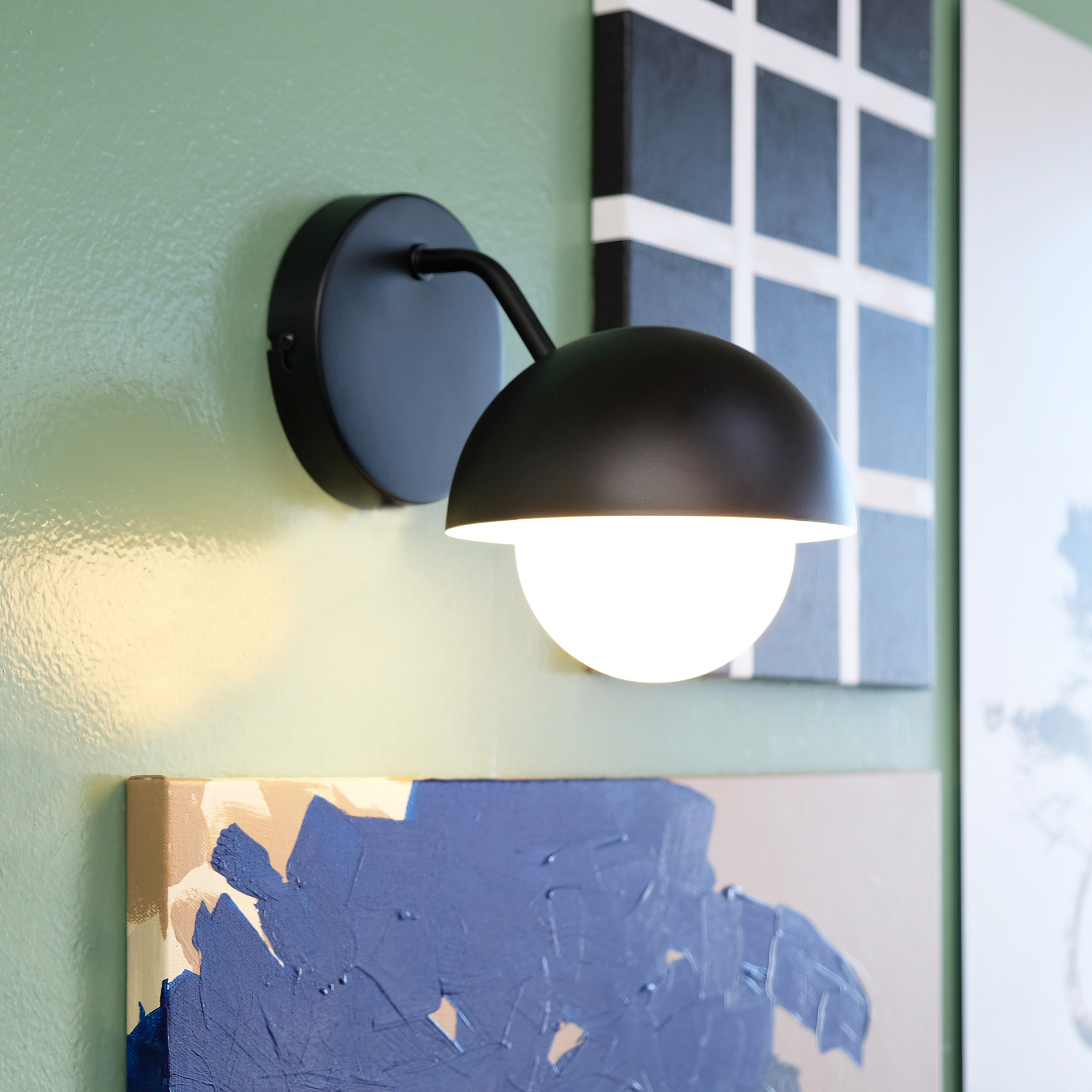 Vägglampa Dyberg Larsen Rose