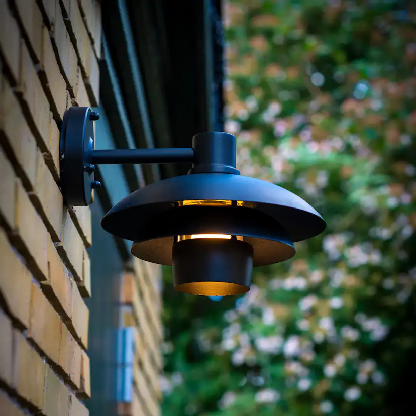 Fasadbelysning Dyberg Larsen Morph D24