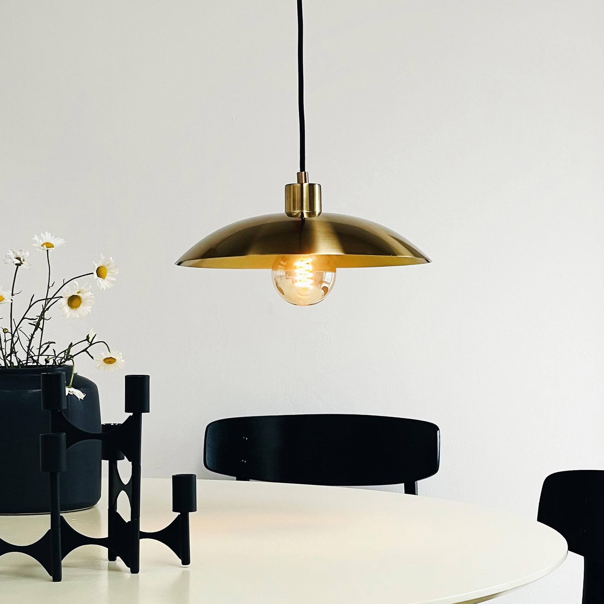 Taklampa Dyberg Larsen French collection Paris Pendel