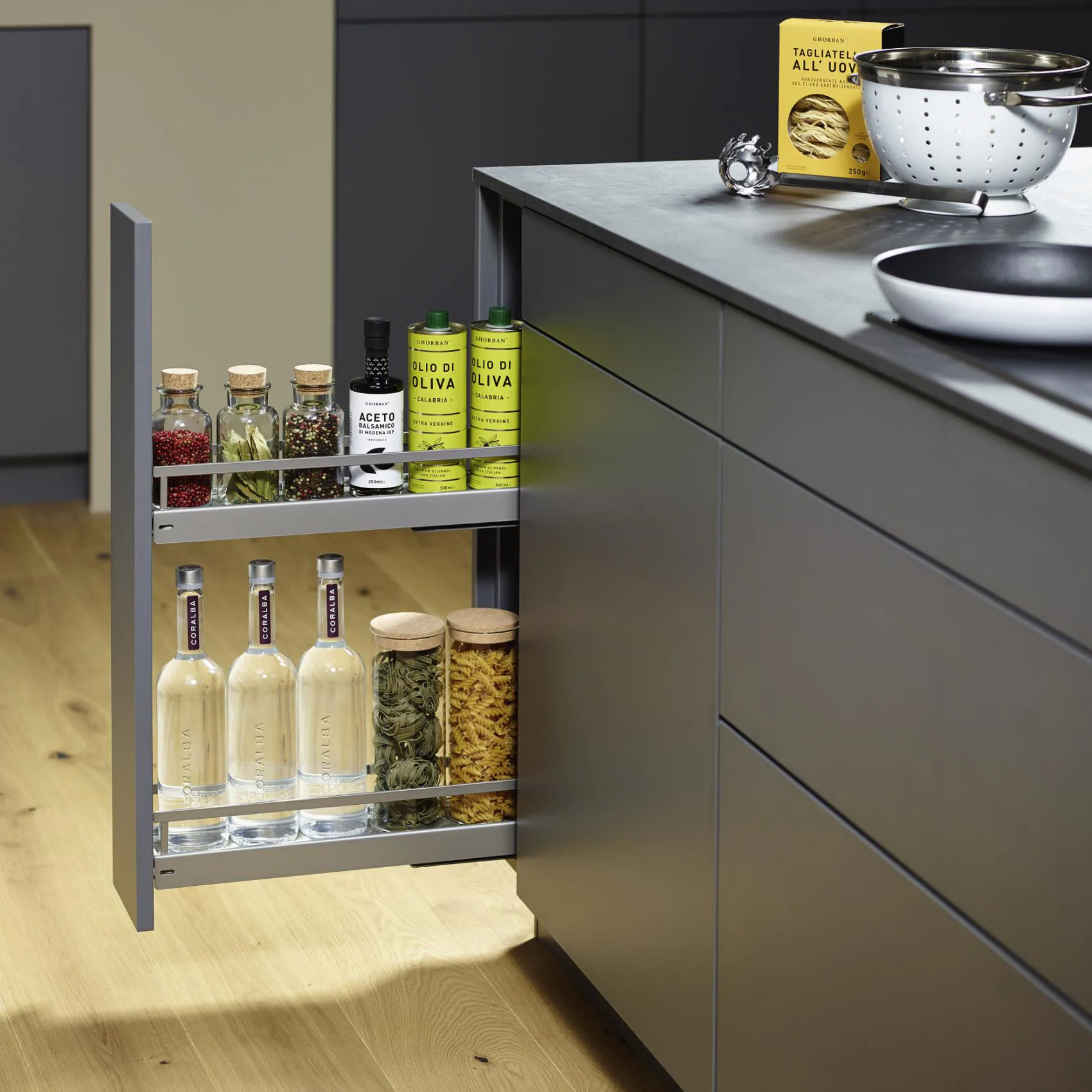 Bänkskåpsutdrag Theofils Kesseböhmer Base No.15 Arena Style Handdukshållare 481 mm