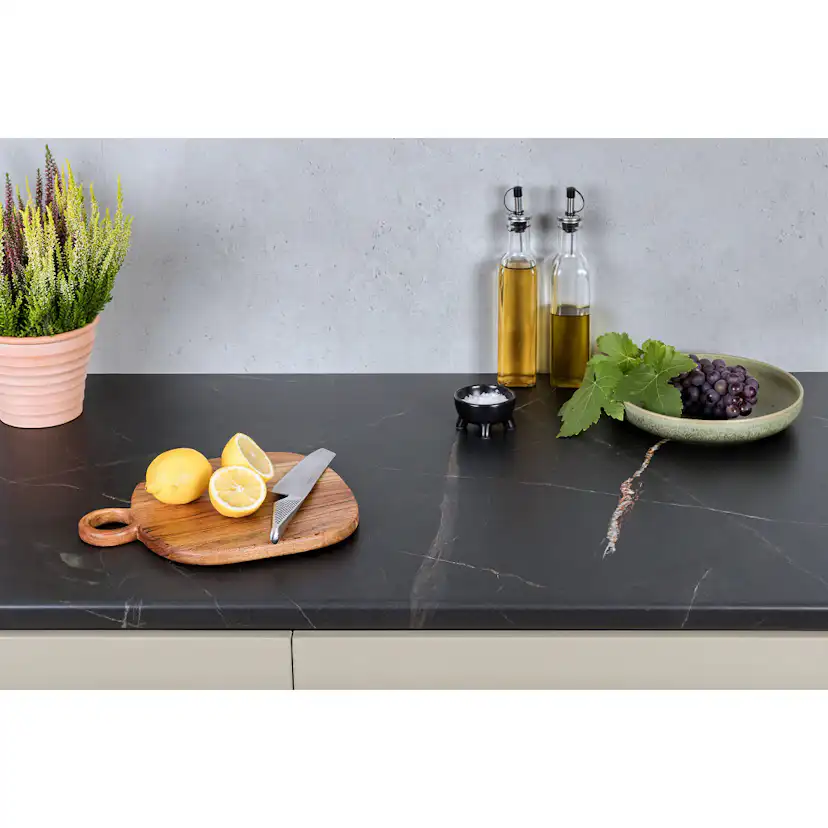 Bänkskiva Wilsonart 28x610x3000 4934-EM DonTello Marble