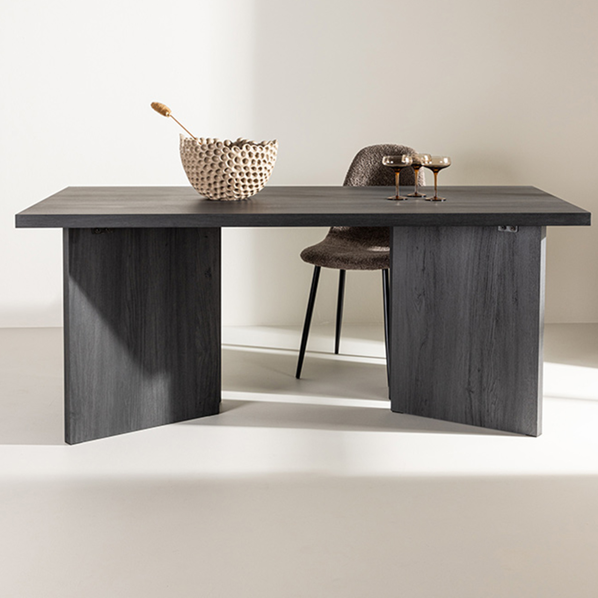 Matbord Vind Bassholmen 180 cm