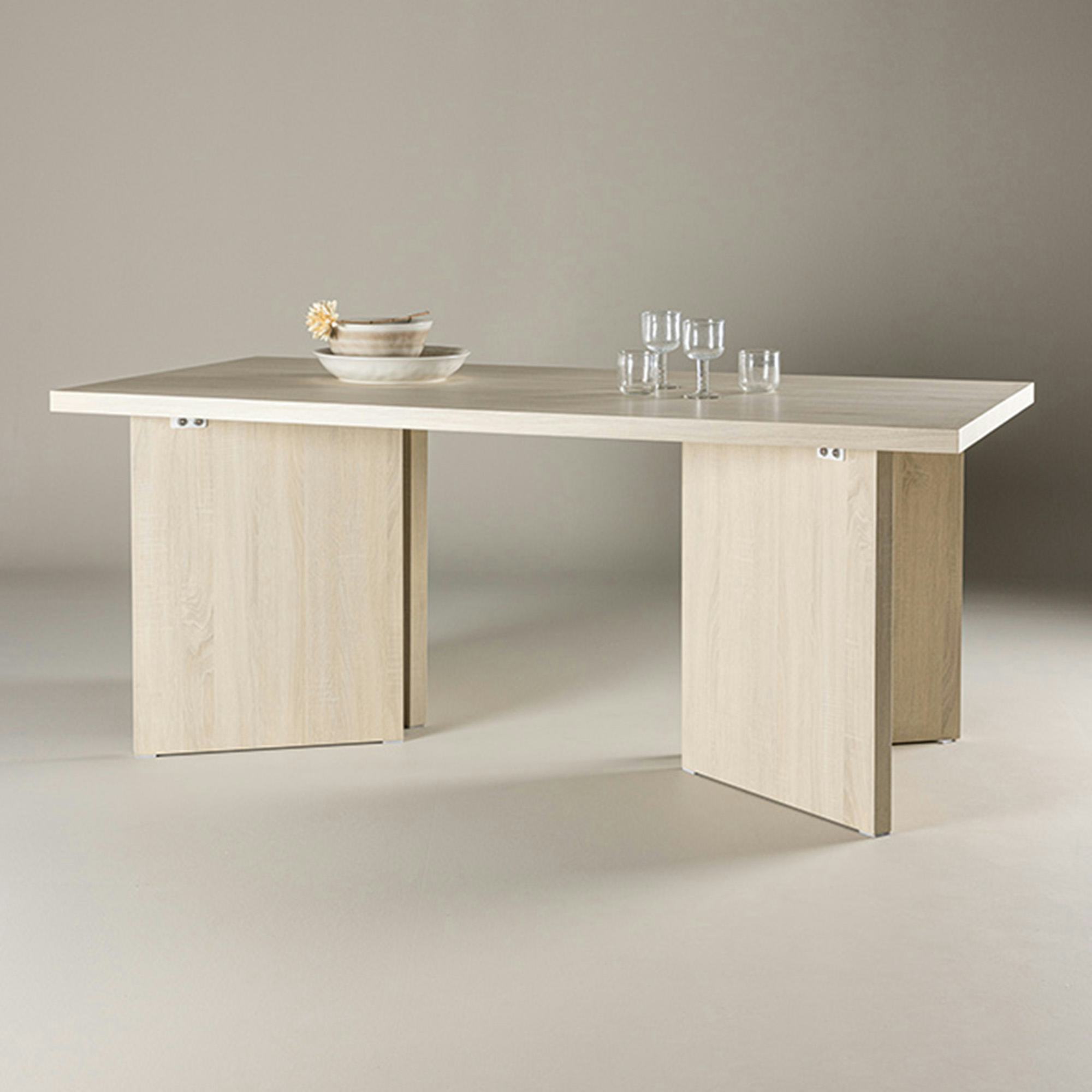 Matbord Vind Bassholmen 180 cm