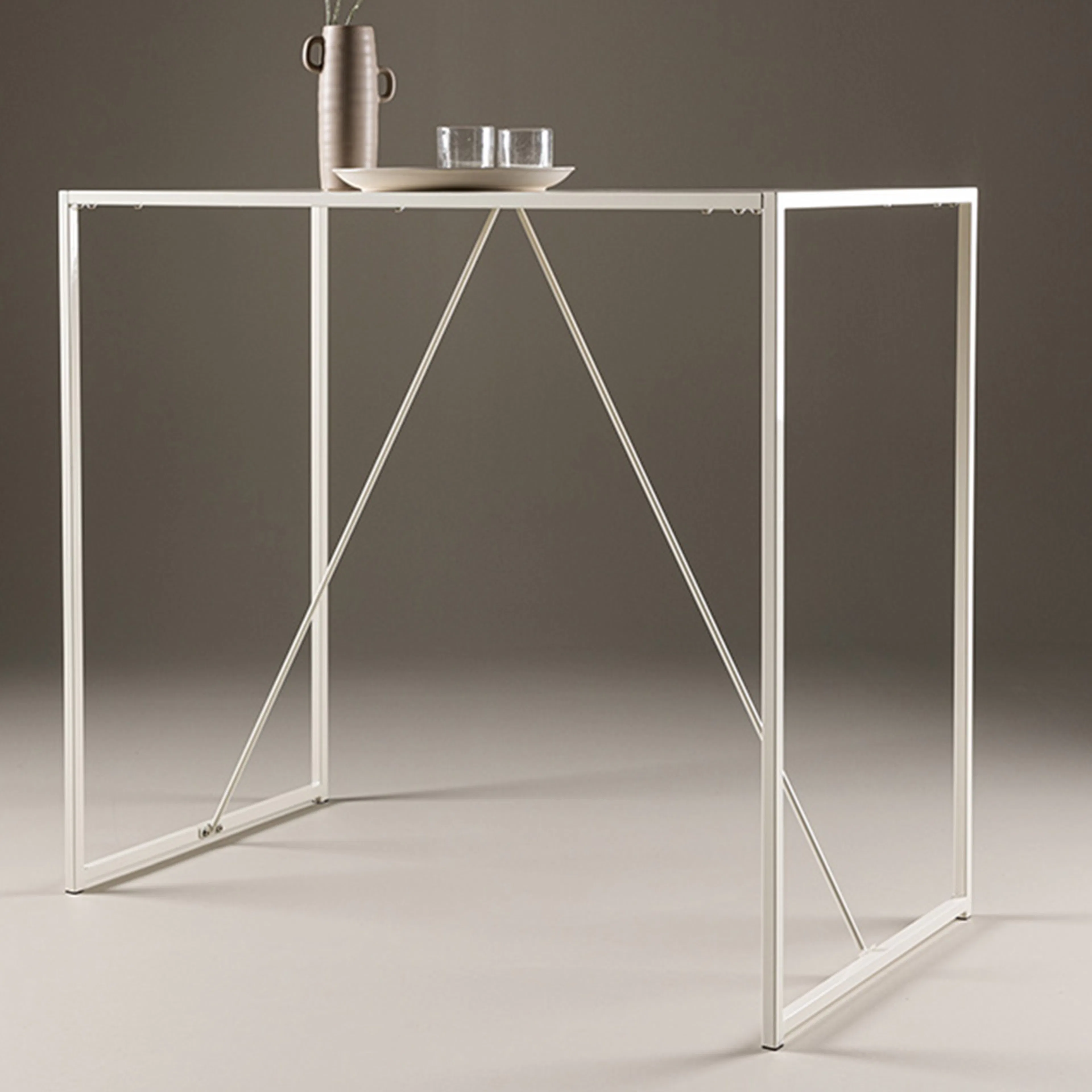 Barbord Venture Home Brea