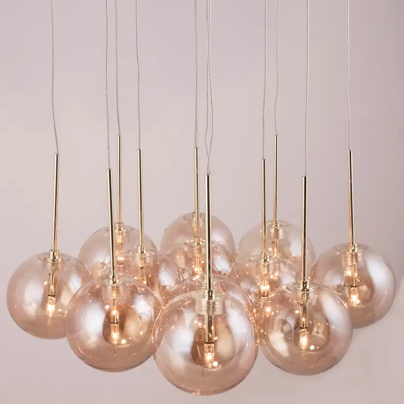 Taklampa Globen Lighting Skyfall Amber