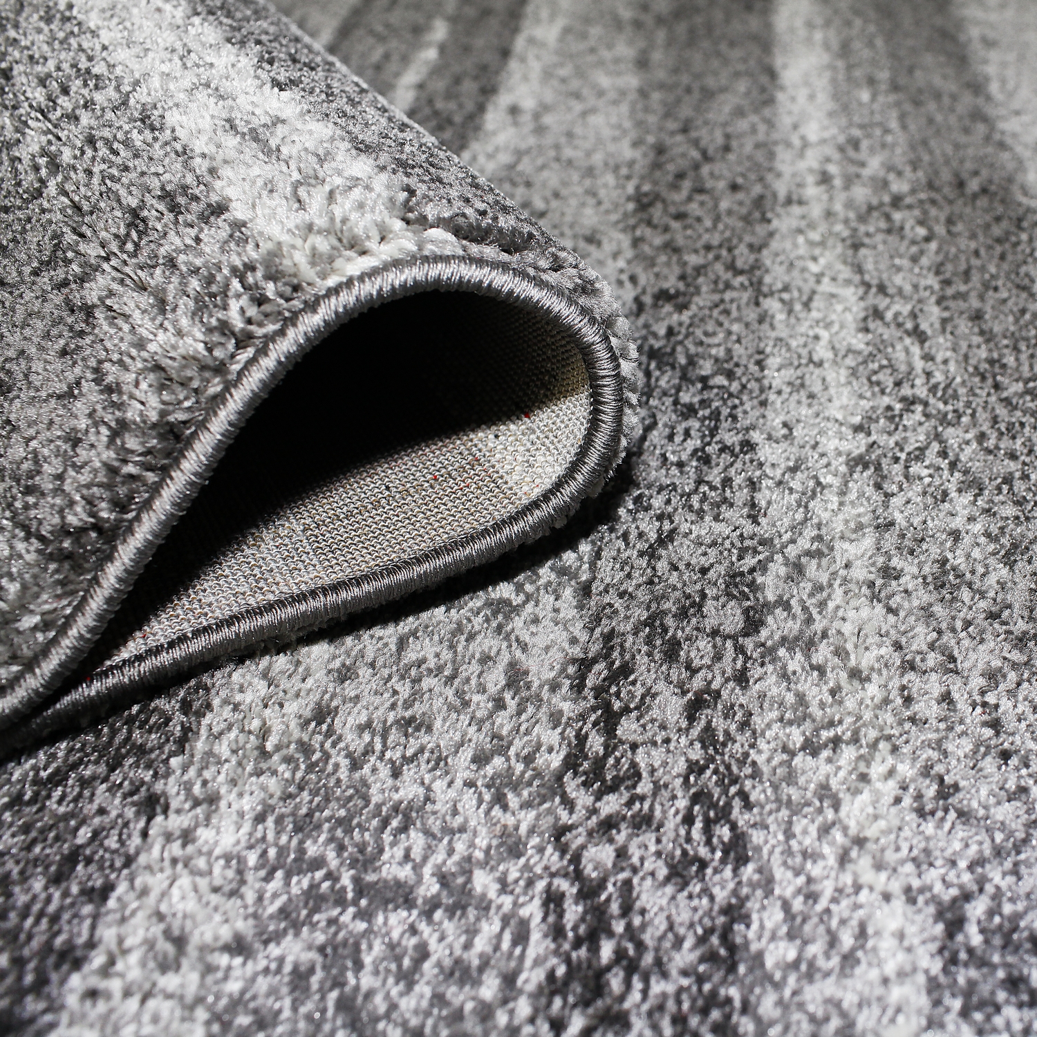 Wiltonmatta D-sign Turin Ljusgrå/Mörkgrå