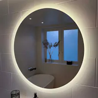 Badrumsspeglar med inbyggd belysning Badrumsspeglar med inbyggd belysning