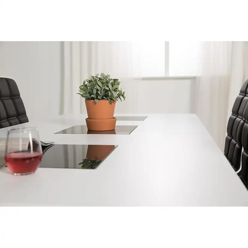 Matgrupp In Living Jasmin med 6 st Frida Stolar