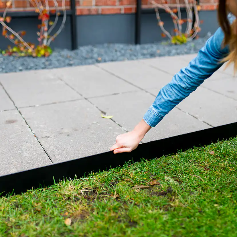 Kantskydd Kreativ Skotte Garden Rabattkant Svart Stål 16X100 cm 4-Pack för Gräskant & Grusgång