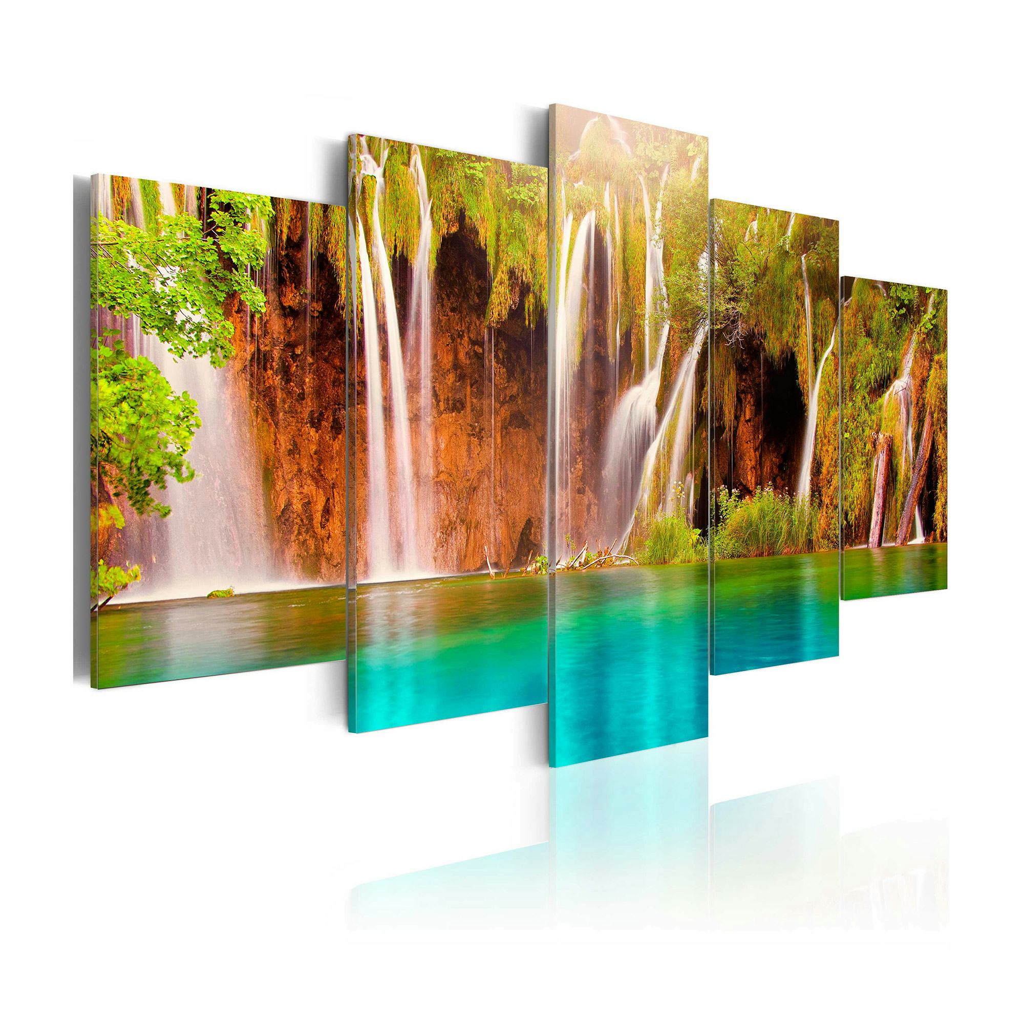 Tavla Arkiio Forest Waterfall