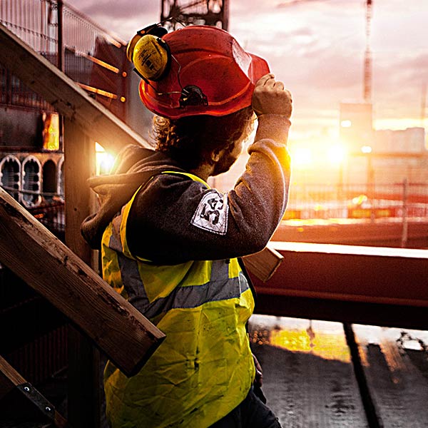 Byggmaterial & Kläder