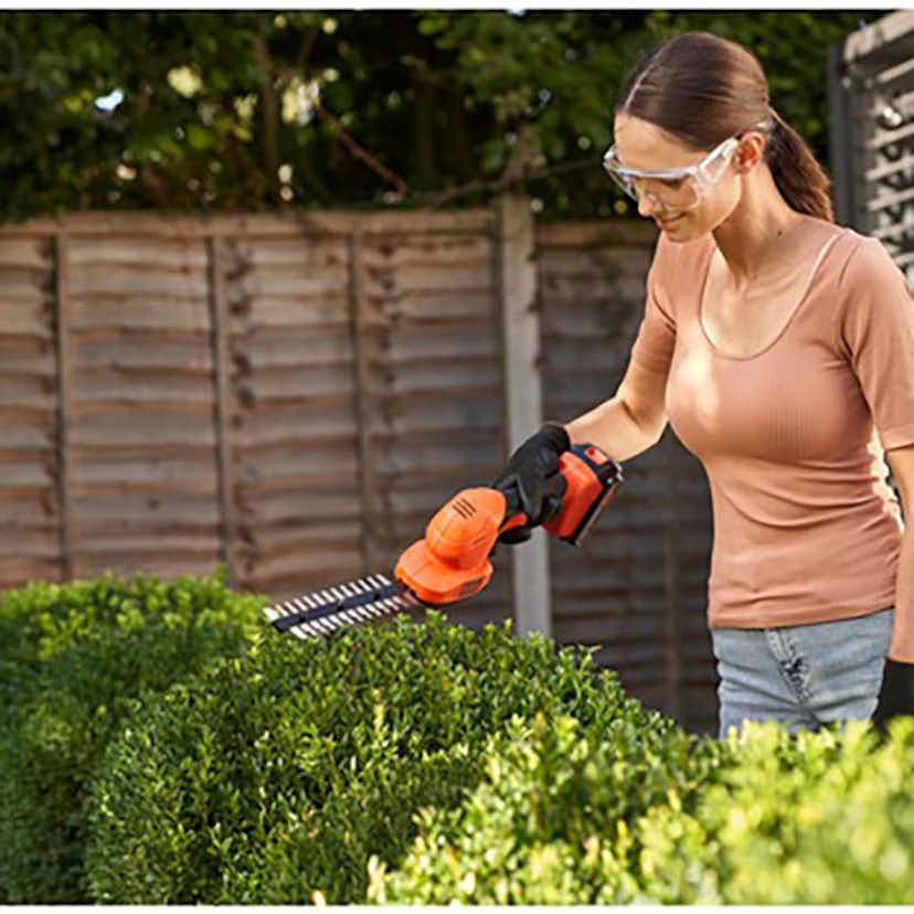 Busktrimmer Black & Decker BCSS18B 18V Utan Batteri