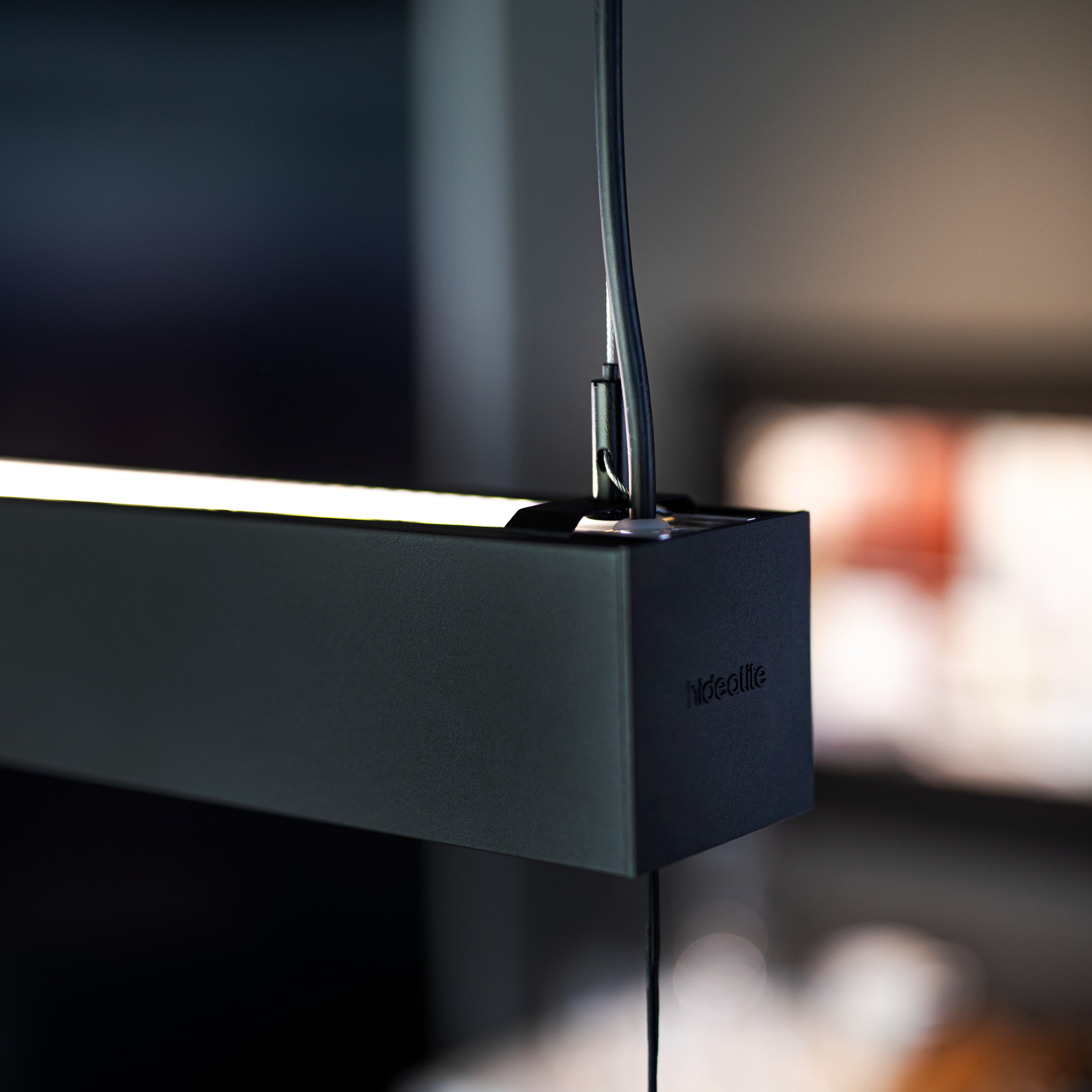 Taklampa Hide-a-lite Actor Pendant DP Svart 30/70 Dim