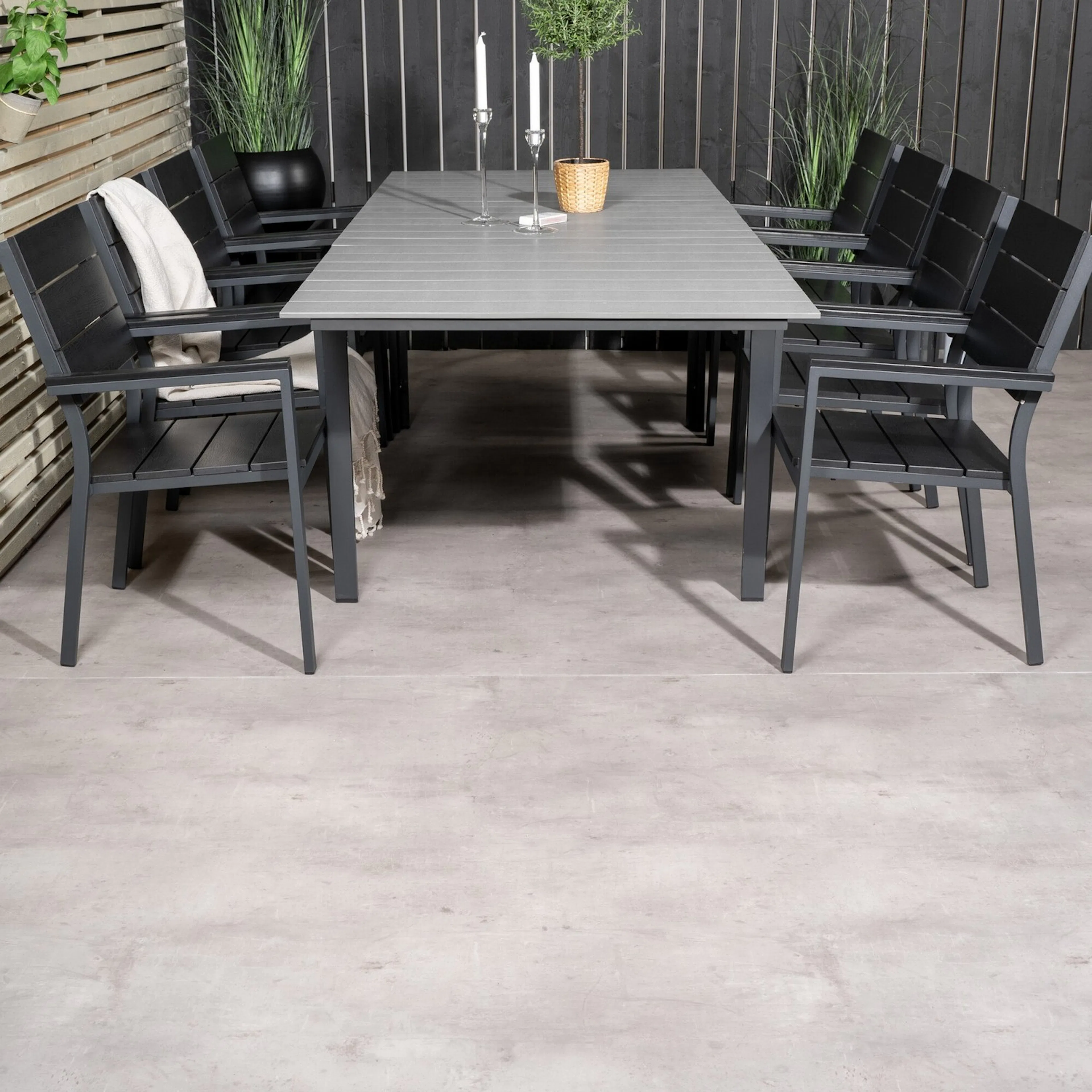 Matgrupp Venture Home Lova 160/240 med 8 Lova Stolar