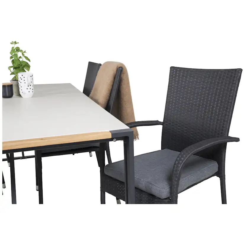 Matgrupp Utomhus Venture Home Tilly 200 med 6 Asta Trädgårdsstolar