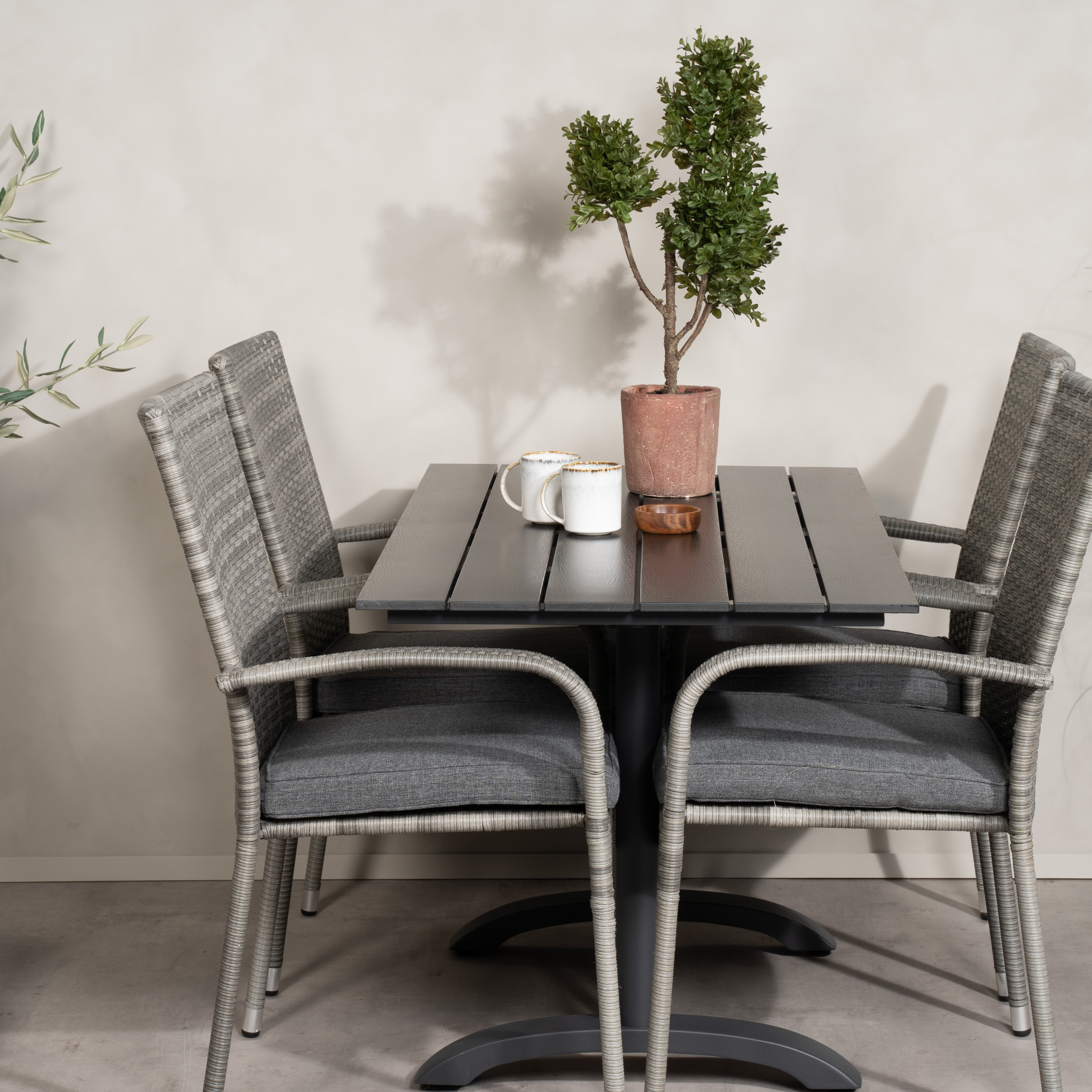 Matgrupp Venture Home Denver med 4 Anna Stolar