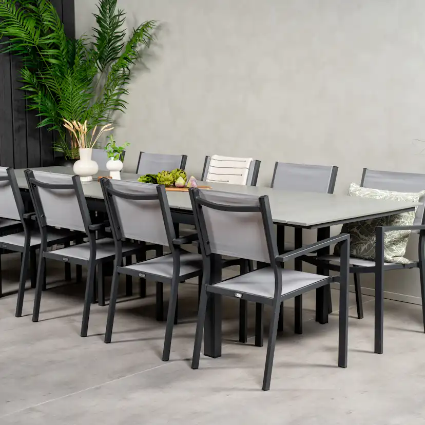 Matgrupp Venture Home Lova 224/324 med 10 Copacabana Karmstolar