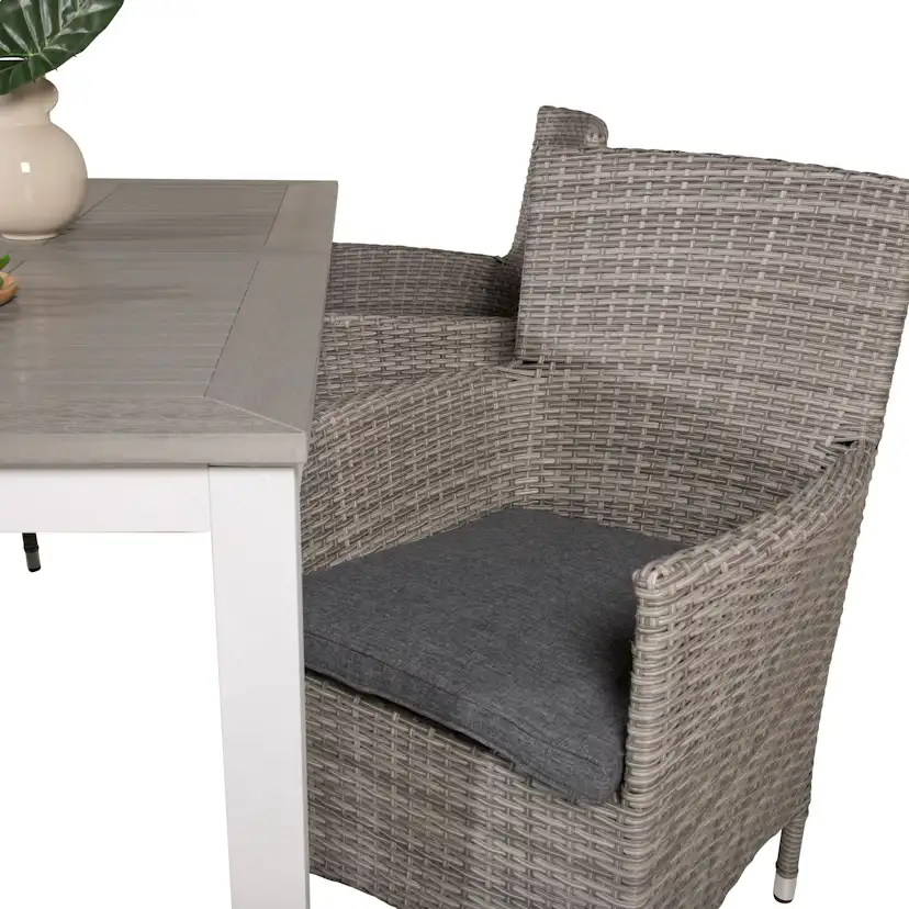 Matgrupp Venture Home Aleyna 152/210 med 4 Milwa Stolar