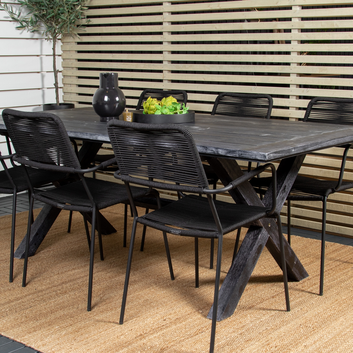 Matgrupp Venture Home Rossi 200 med 6 Leon Karmstolar