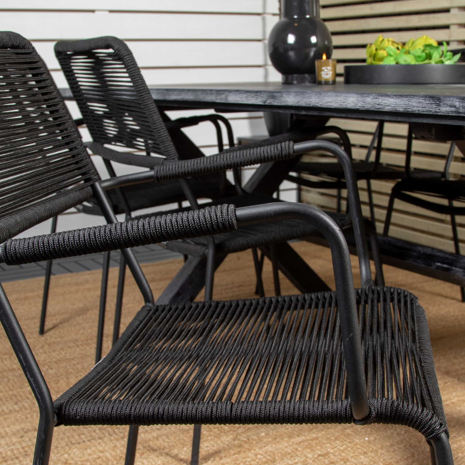 Matgrupp Venture Home Rossi 200 med 6 Leon Karmstolar