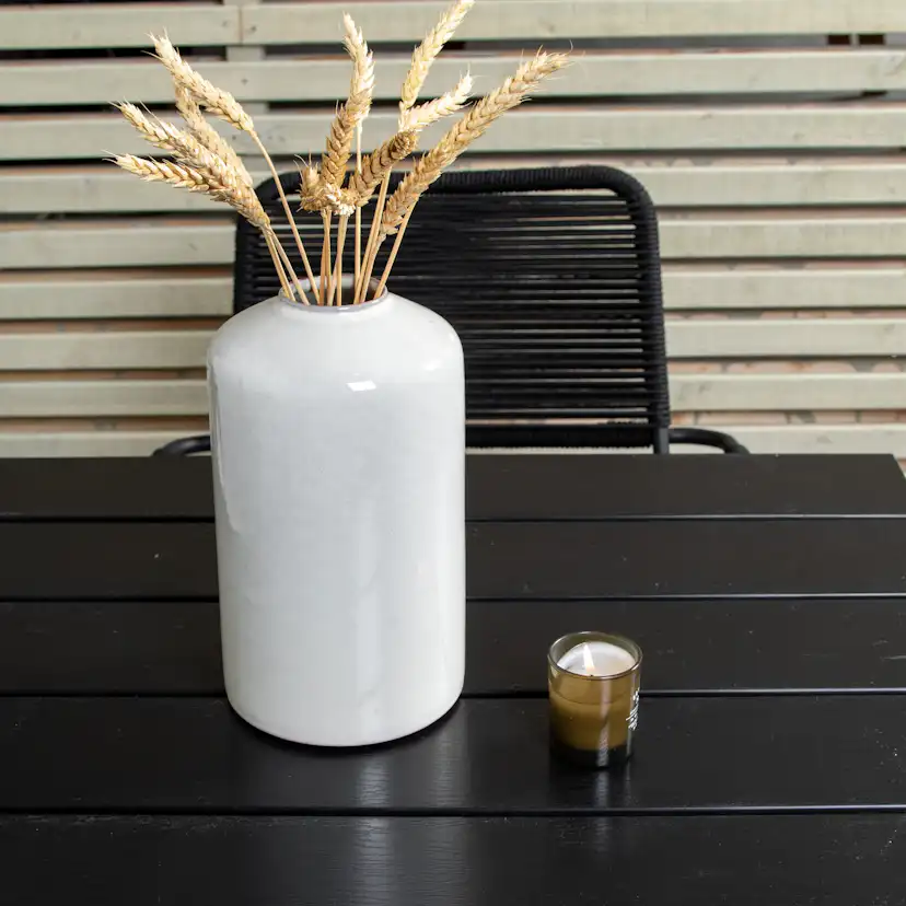 Cafégrupp Venture Home Coco med 2 Leon Karmstolar