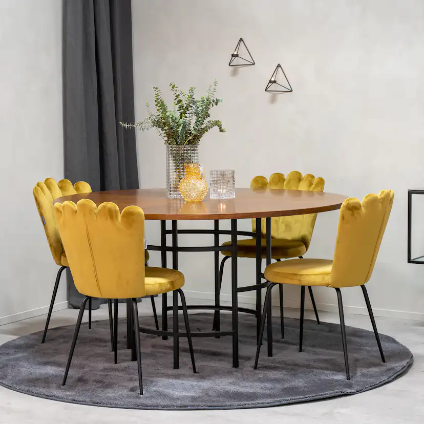 Matgrupp Venture Home Copenhagen med 4 Limhamn Light Guld Stolar