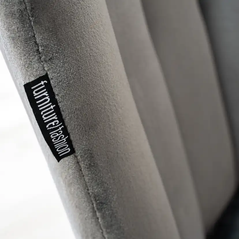 Matgrupp furniture/fashion Copenhagen med 4 Gråa Limhamn Light Stolar