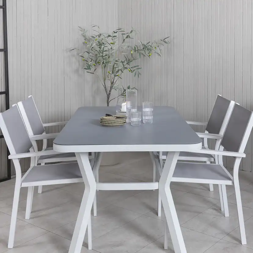 Matgrupp Venture Home Vyn Vit med 4 Curz Stapelbara Matstolar