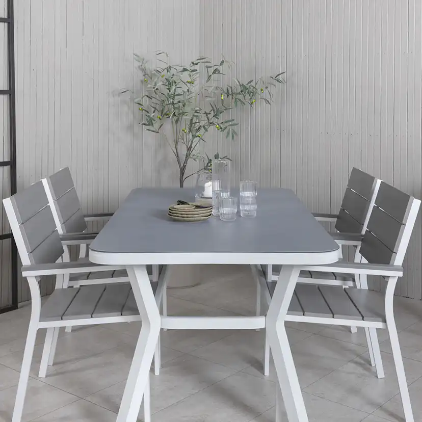 Matgrupp Utomhus Venture Home Vyn med 4 Lede Stapelbara Trädgårdsstolar