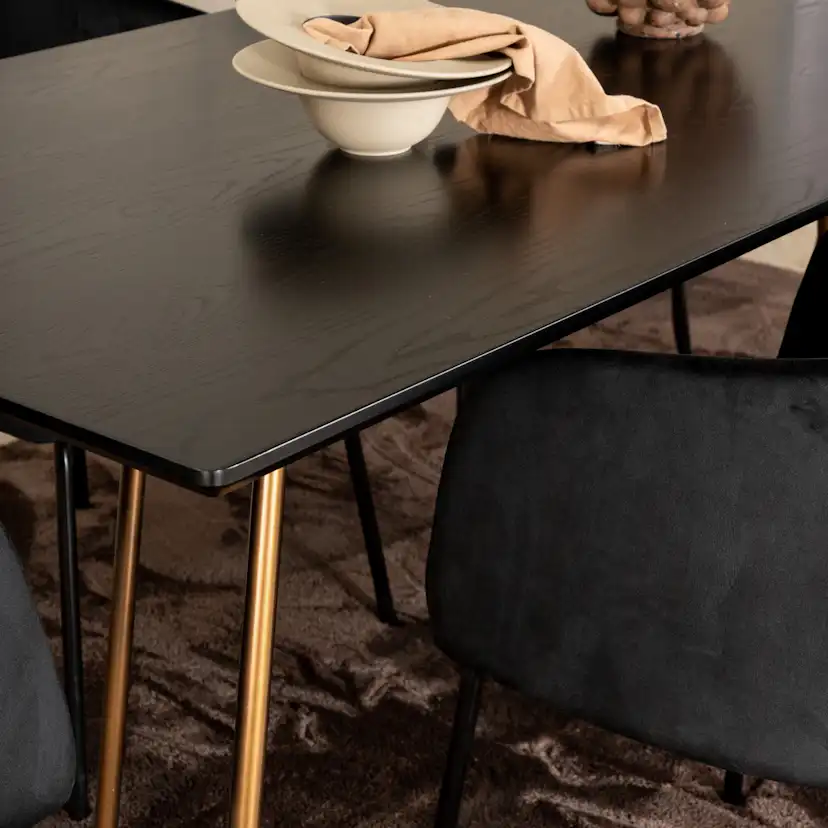 Matgrupp Venture Home Annika med 6 Bergen Stolar