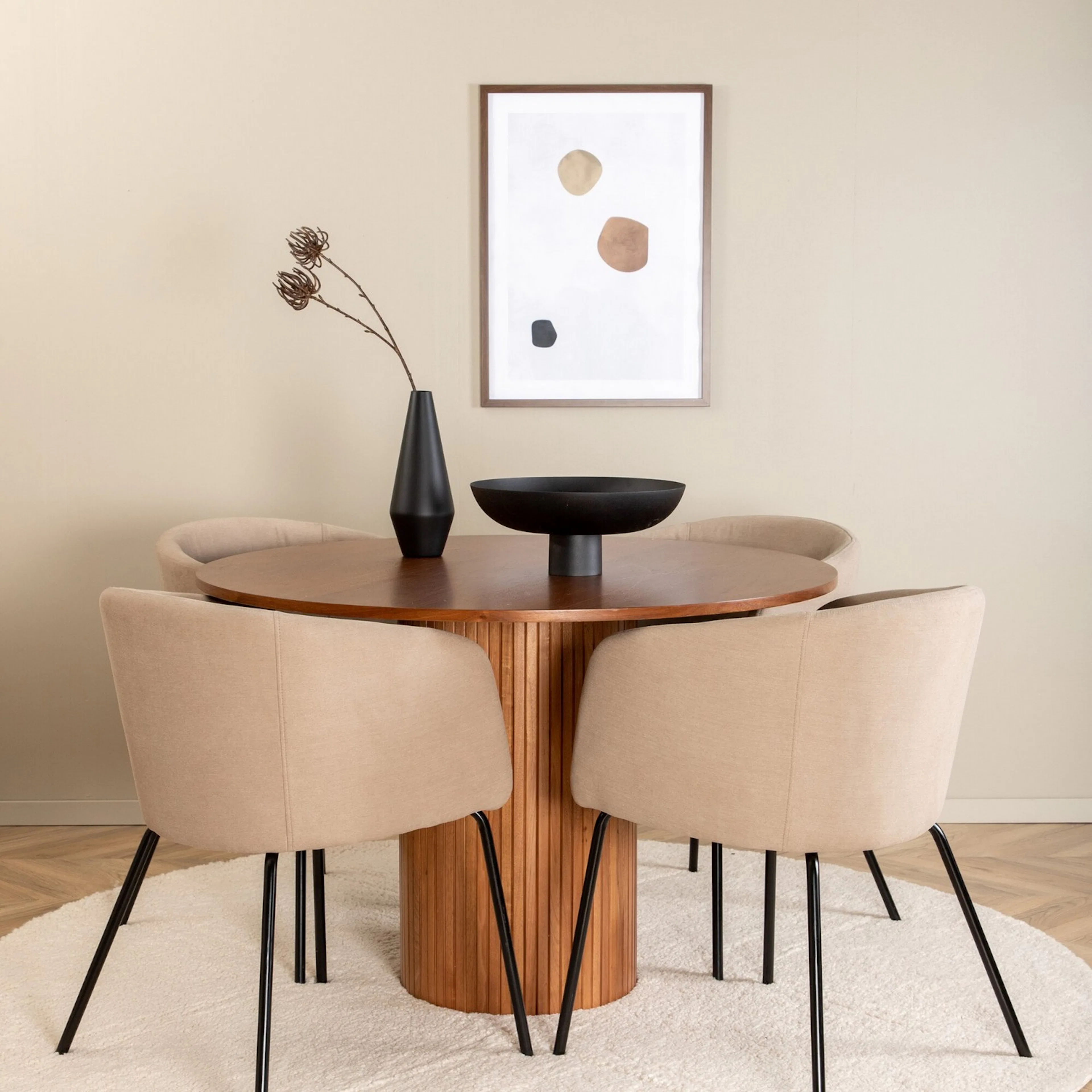 Matbord Venture Home Bianca och 4 Bergen Matstol Venture Homear i Polyester