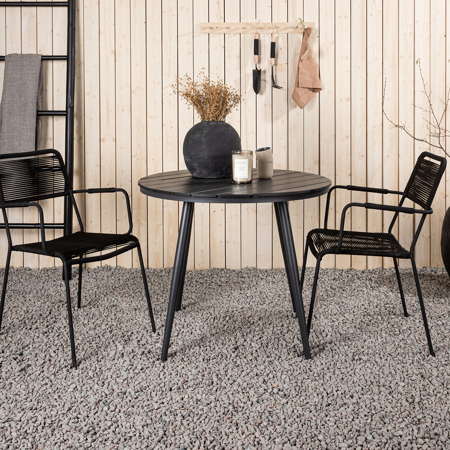 Matgrupp Venture Home Break Ø90 med 2 Lindos Karmstolar