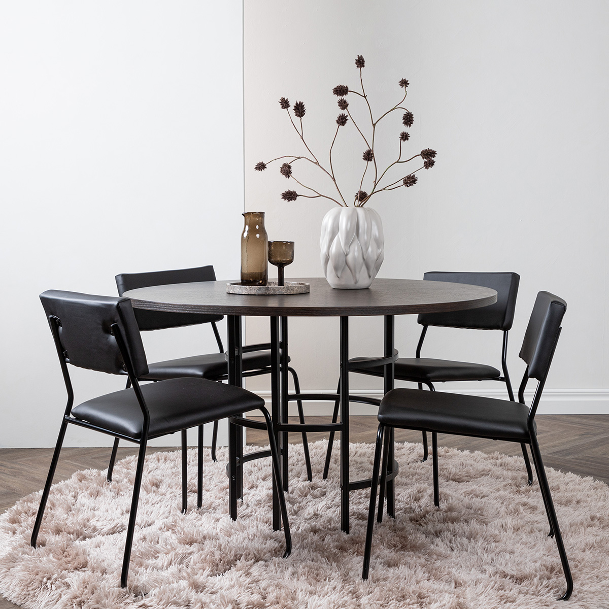 Matgrupp Venture Home Copenhagen med 4 Kenth Stolar