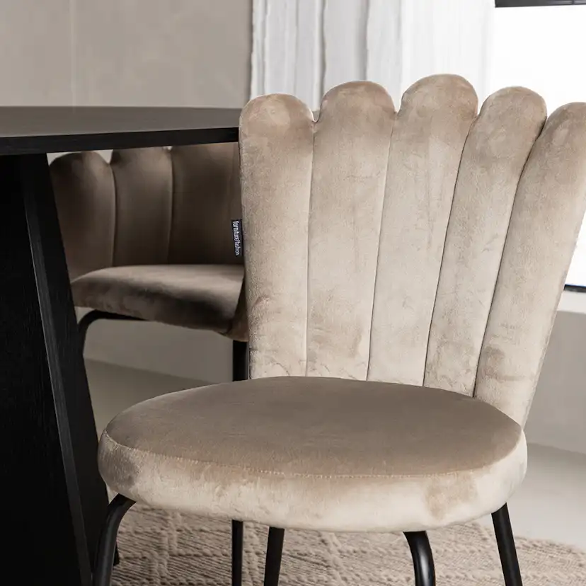 Matgrupp Venture Home Bootcut med 4 Limhamn Light Stolar