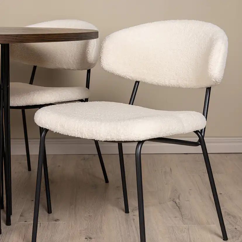 Matgrupp furniture/fashion Stone med 4 Chico Stolar Runt