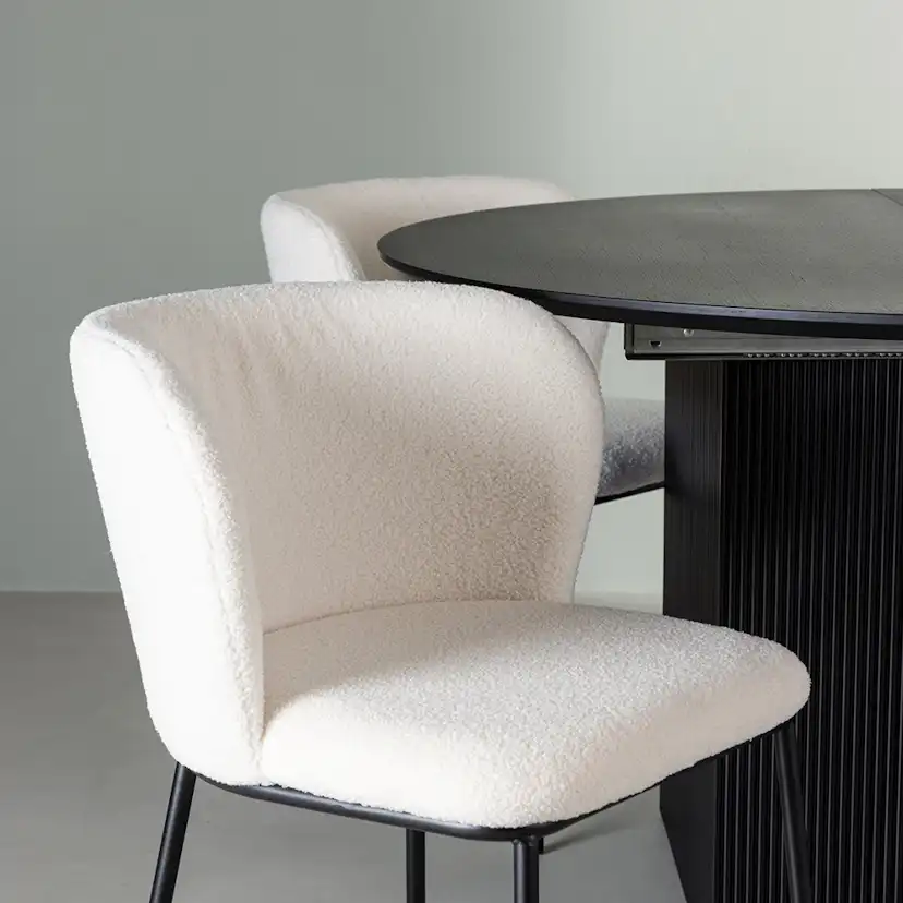 Matgrupp Venture Home Matilda med 4 Edina Stolar