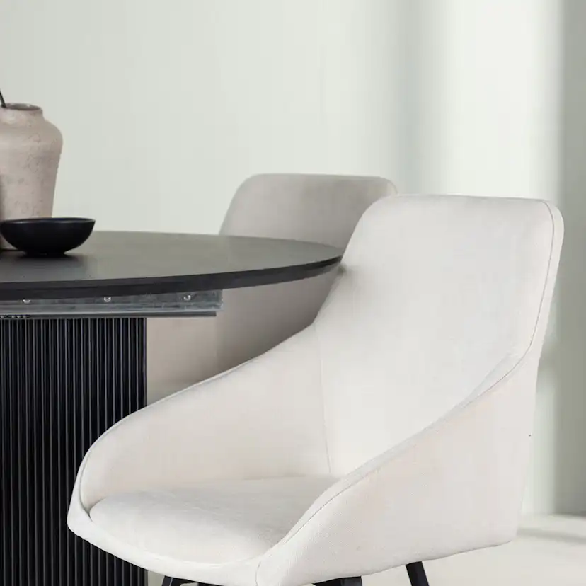 Matgrupp Venture Home Matilda med 4 Rosie Stolar