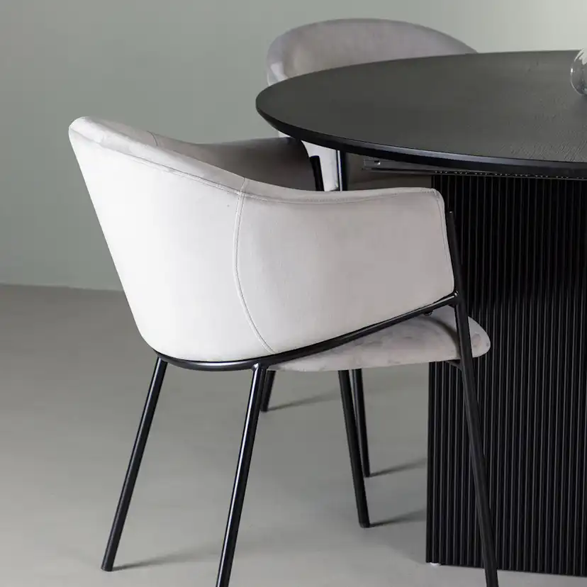 Matgrupp Venture Home Matilda med 4 Evelina Stolar