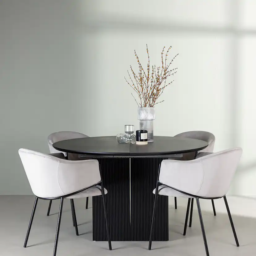 Matgrupp Venture Home Matilda med 4 Evelina Stolar