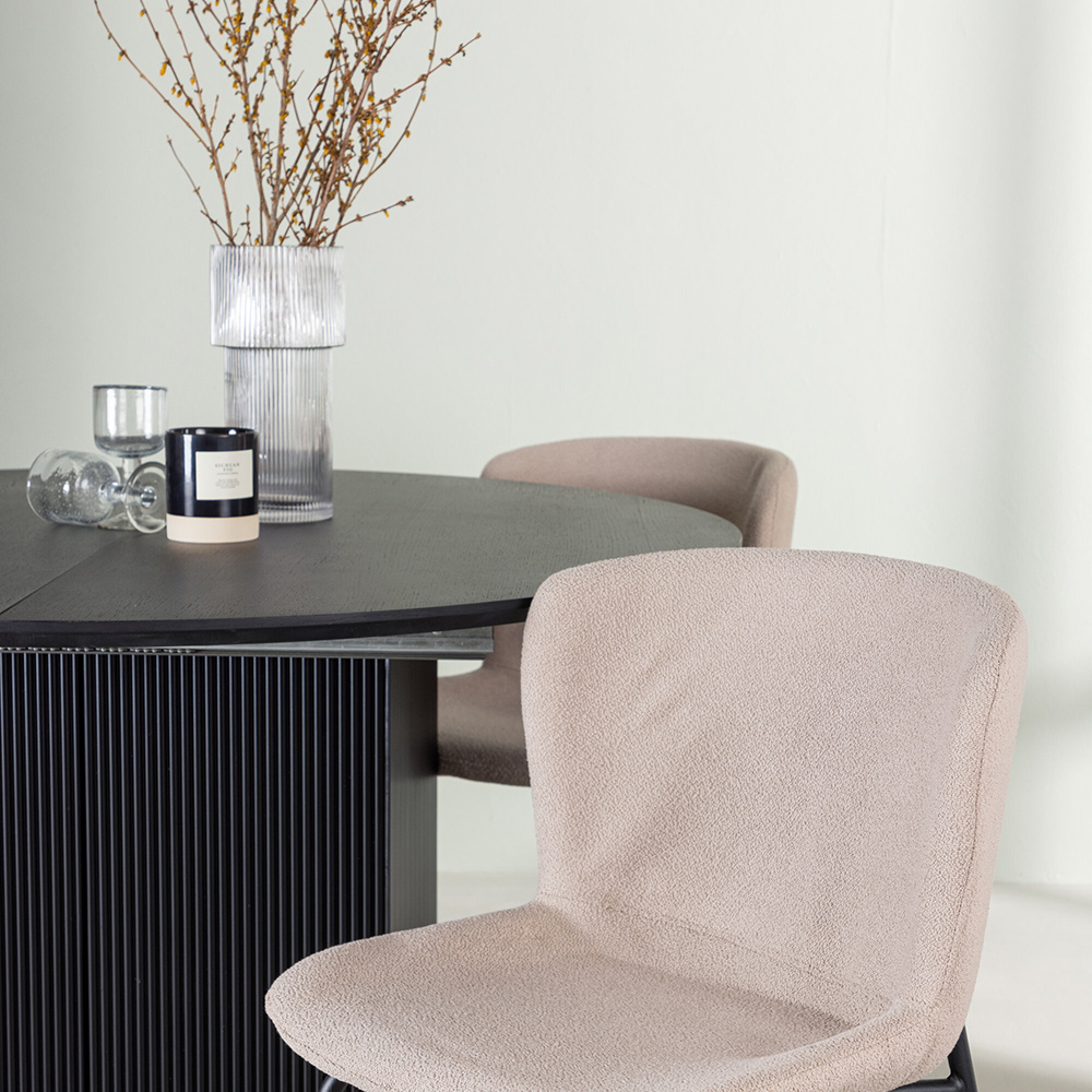 Matgrupp Venture Home Matilda med 4 Modesto Stolar