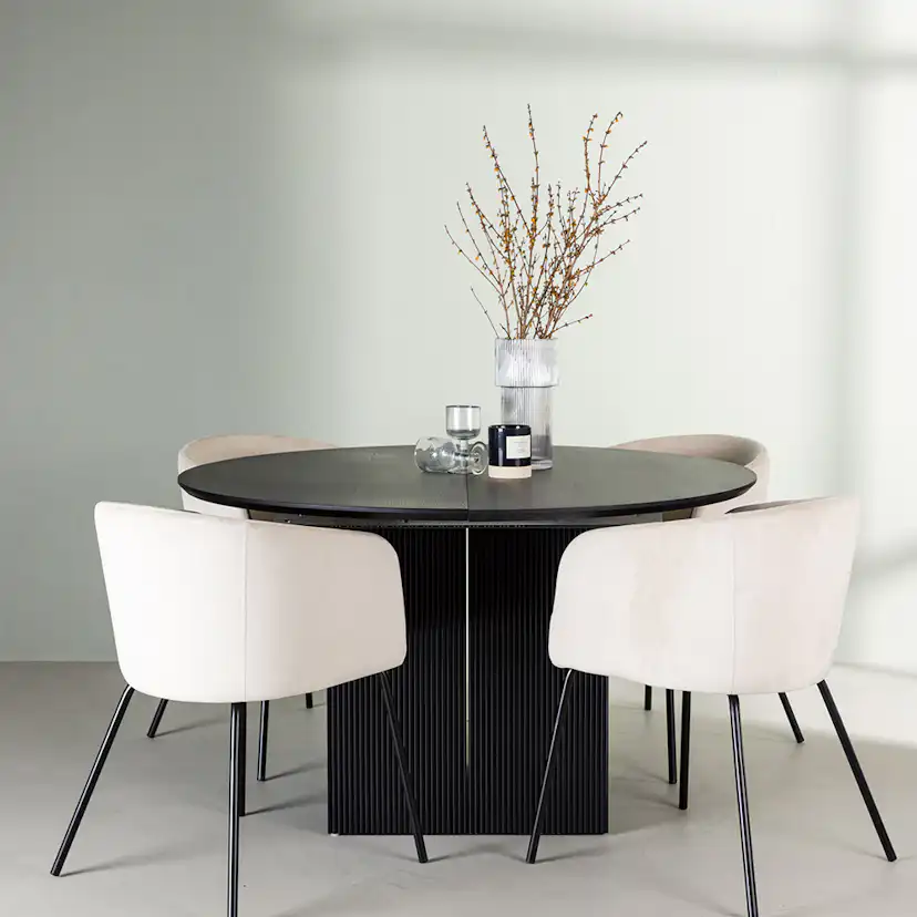 Matgrupp Venture Home Matilda med 4 Berit Stolar