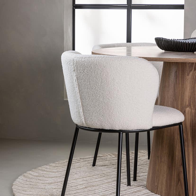 Matgrupp Venture Home Lanzo med 4 Edina Stolar