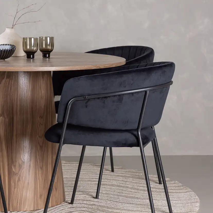 Matgrupp Venture Home Lanzo med 4 Selma Stolar