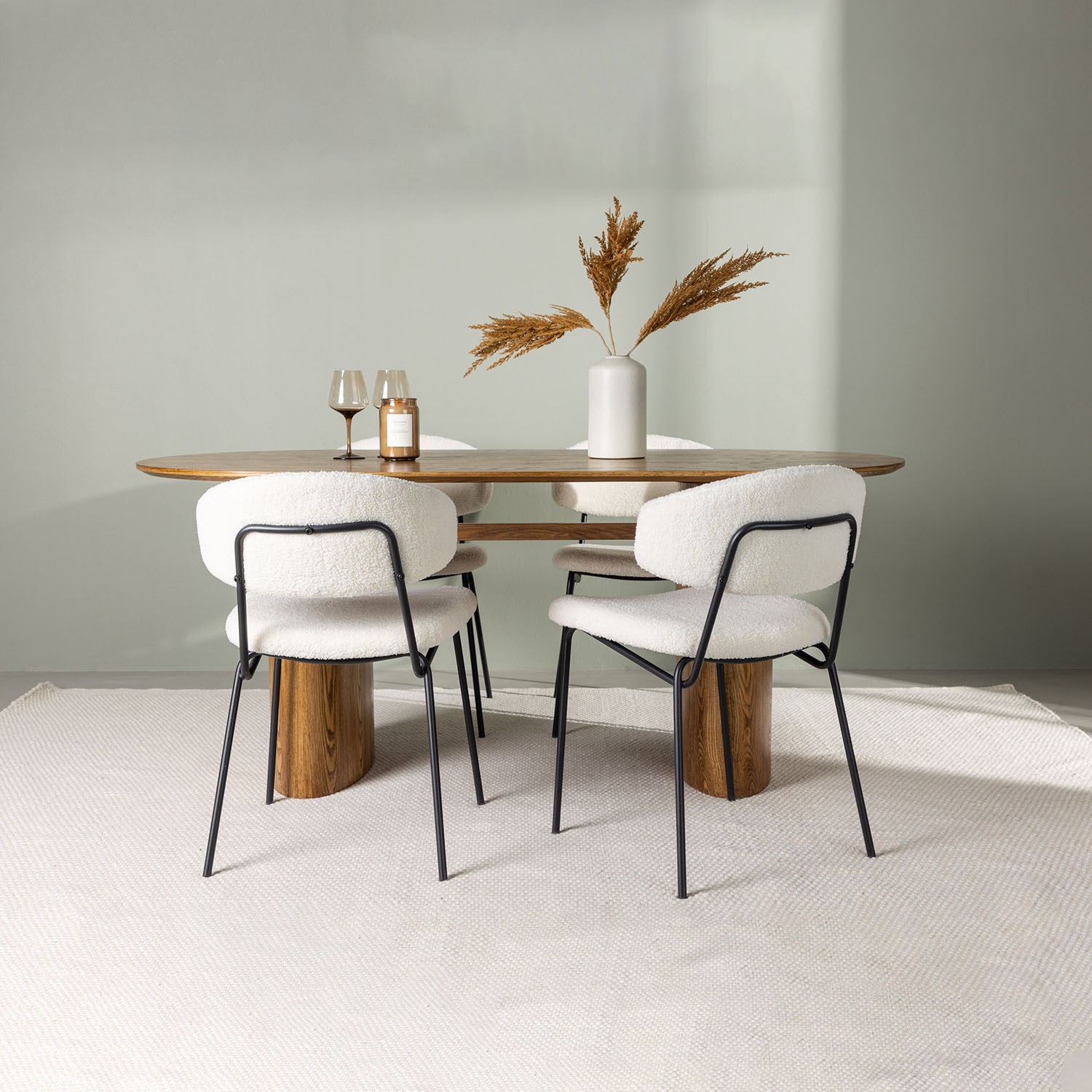 Matgrupp Venture Home Isolde med 4 Chico Stolar